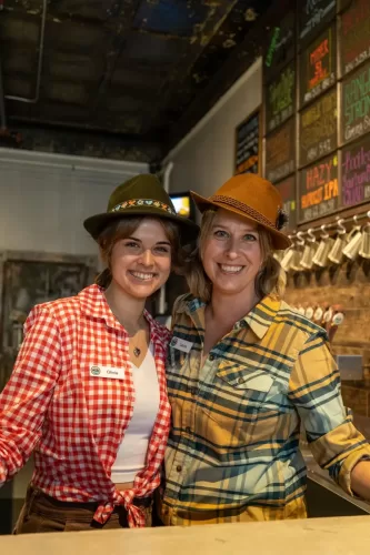 Cuyuna-Brewing-Co.-Oktoberfest-3