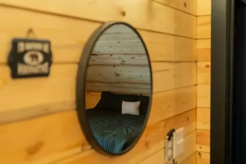 Int.-Bear-Paw-Cabin-3